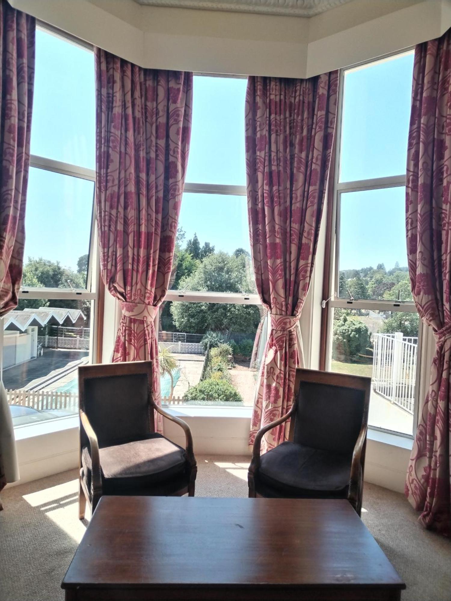 Abbey Sands Hotel Torquay Bagian luar foto